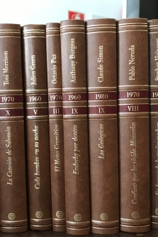Clásicos contemporáneos internacionales. 51 vols